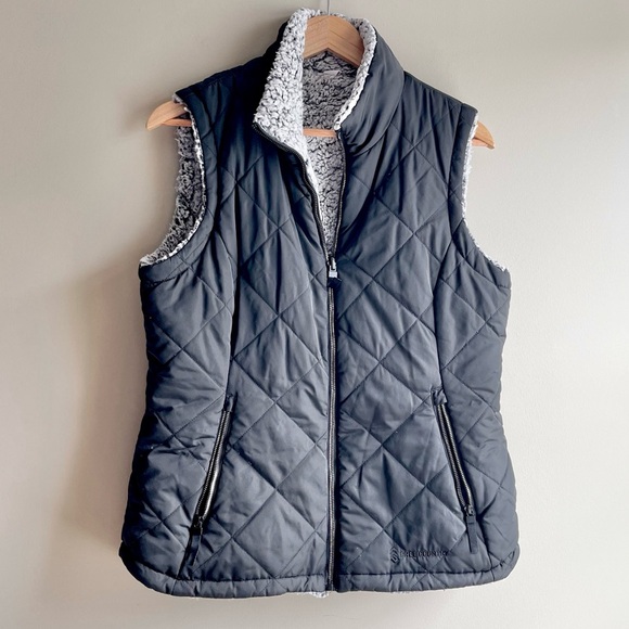 Free Country Jackets & Blazers - Free Country Black Quilted Puffer Sherpa Lined Vest Reversible